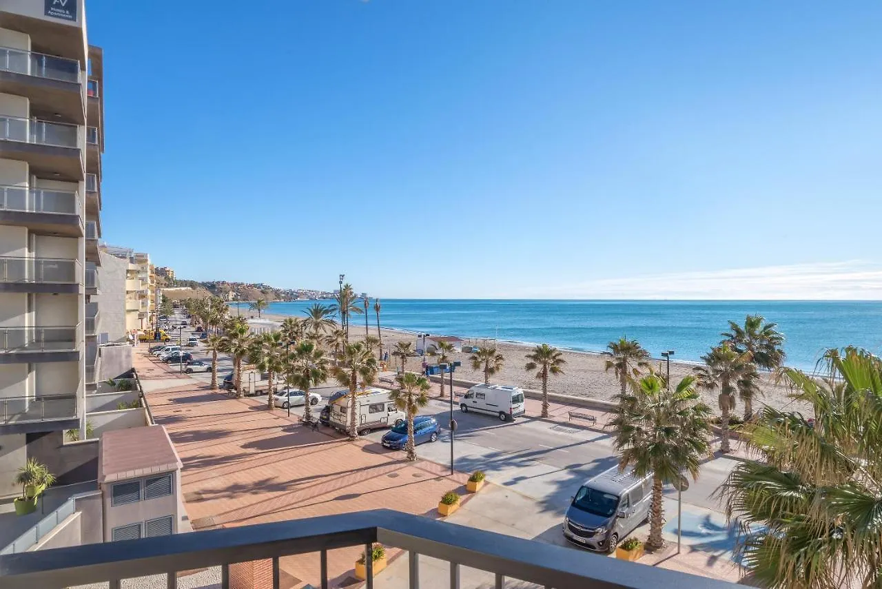 Beachfront Apartment With Sea View Fuengirola