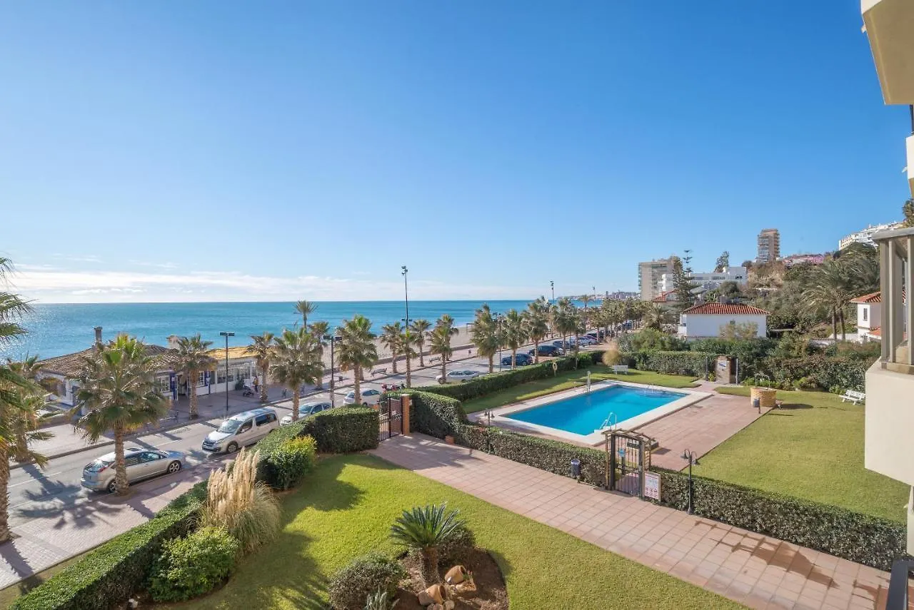 Beachfront Apartment With Sea View Fuengirola