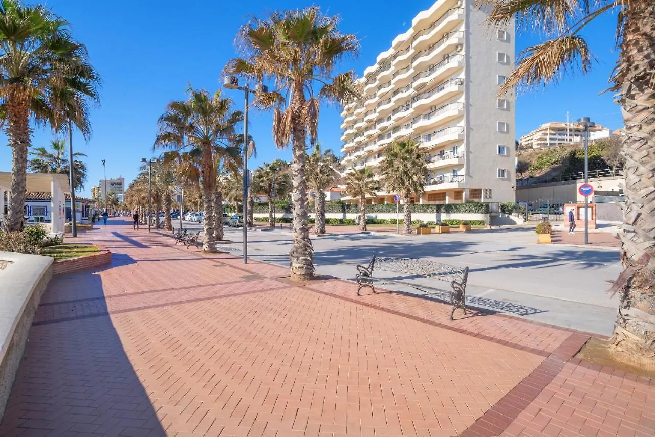 Beachfront Apartment With Sea View Fuengirola